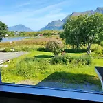 - 4 Bedrooms 2 Bathroom - Lofoten Fredvang