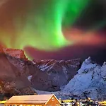 Fredvang - 4 Bedrooms 2 Bathroom - Vacation House Lofoten Casa de Férias *