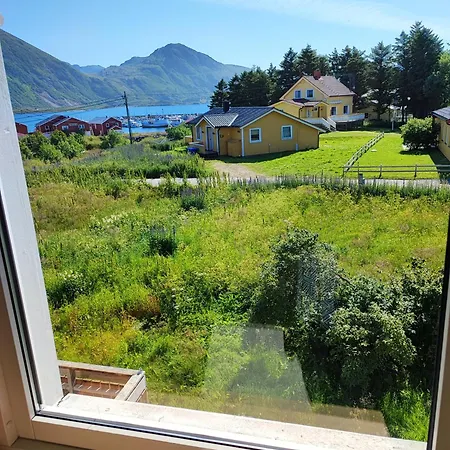 בית נופש The Chess House Lofoten - Luxury Arctic In *