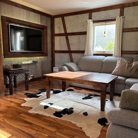 The Chess House Lofoten - Luxury Arctic In