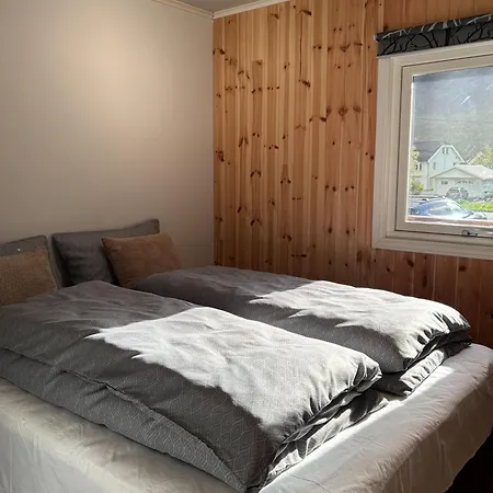 The Chess House Lofoten - Luxury Arctic In Holiday home Fredvang