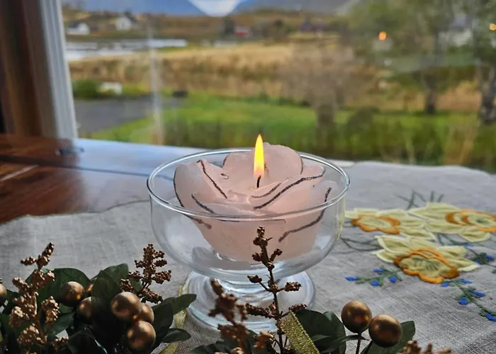 - 5 Bedrooms - Lofoten Holiday home *